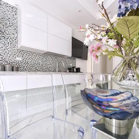 Domus Delia Centro *