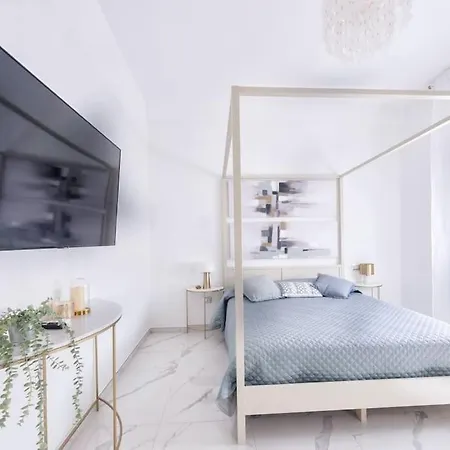 Apartament Domus Delia Centro *