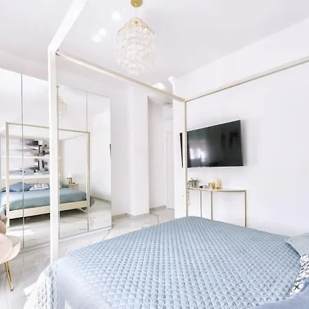 Domus Delia Centro Apartman *