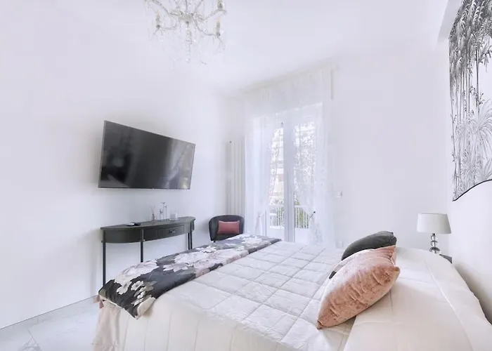 Domus Delia Centro Apartamento